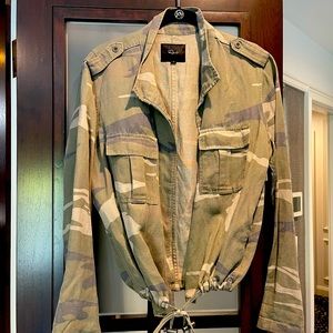 Rails, camouflage jacket Size Small